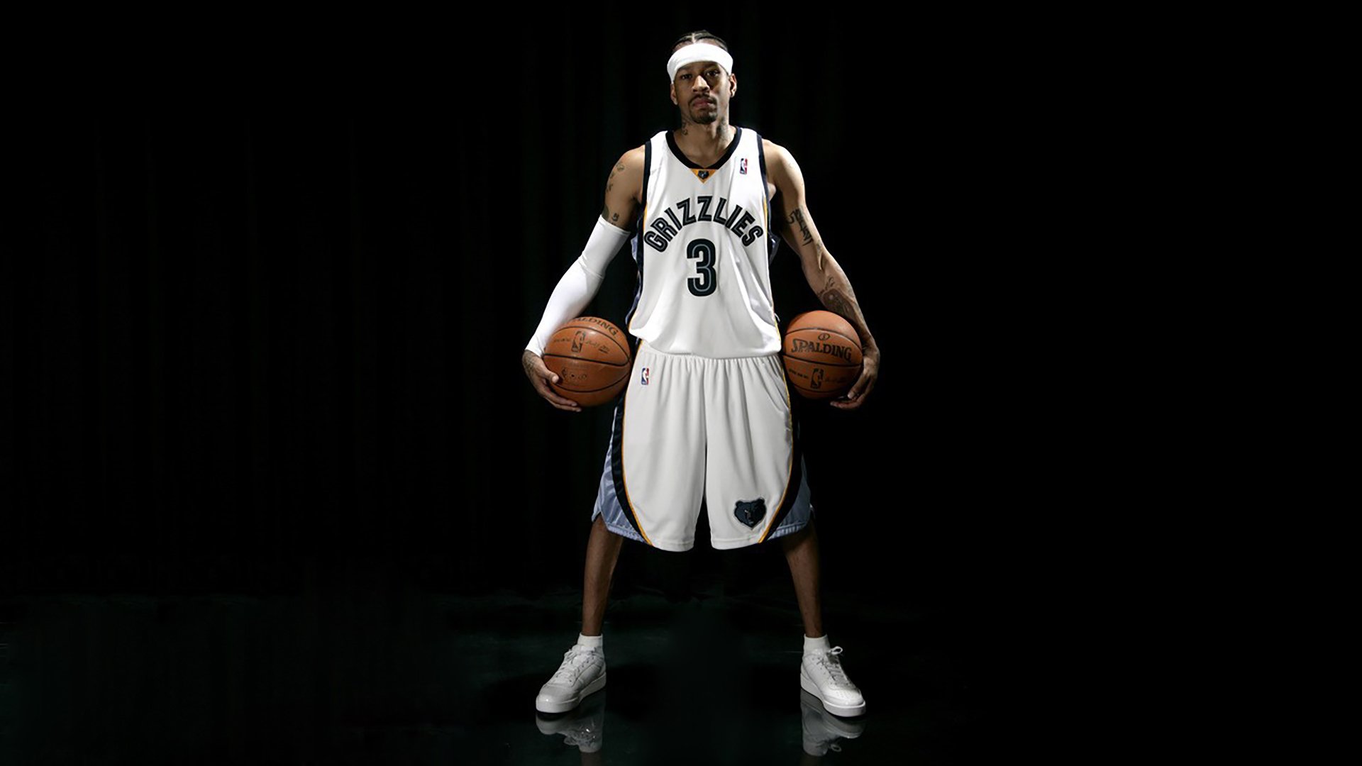 “快艇冲浪激战东三叉湖,速度与激情并存”